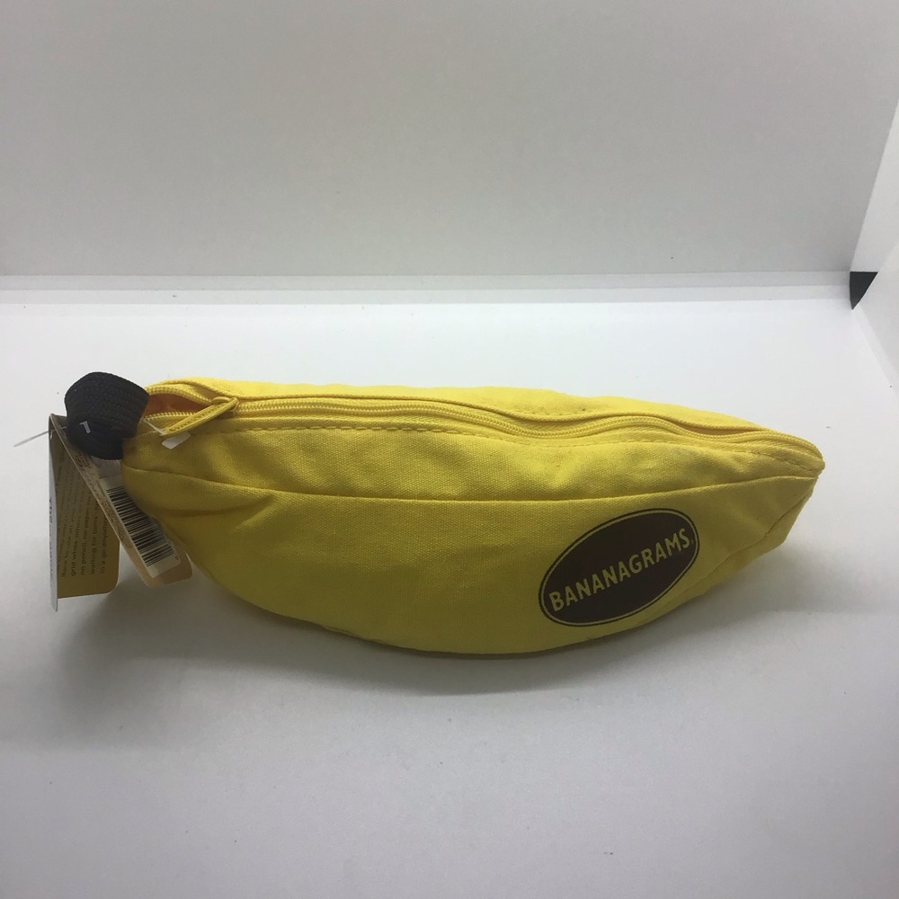NWT Bananagrams Crossword Family Fun Game Anagram Word Play Banana Complete